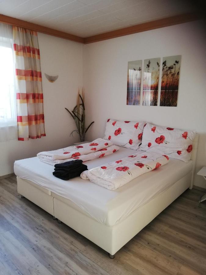 Ferienwohnung Mit Blick Auf Die Buchensteinwand Хохфилцен Екстериор снимка