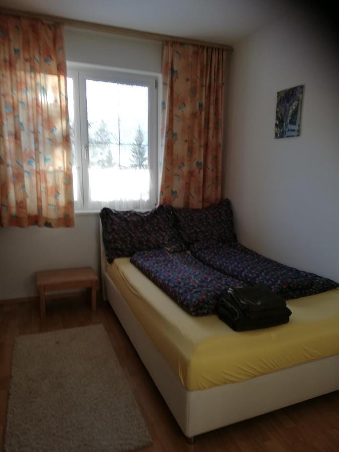 Ferienwohnung Mit Blick Auf Die Buchensteinwand Хохфилцен Екстериор снимка